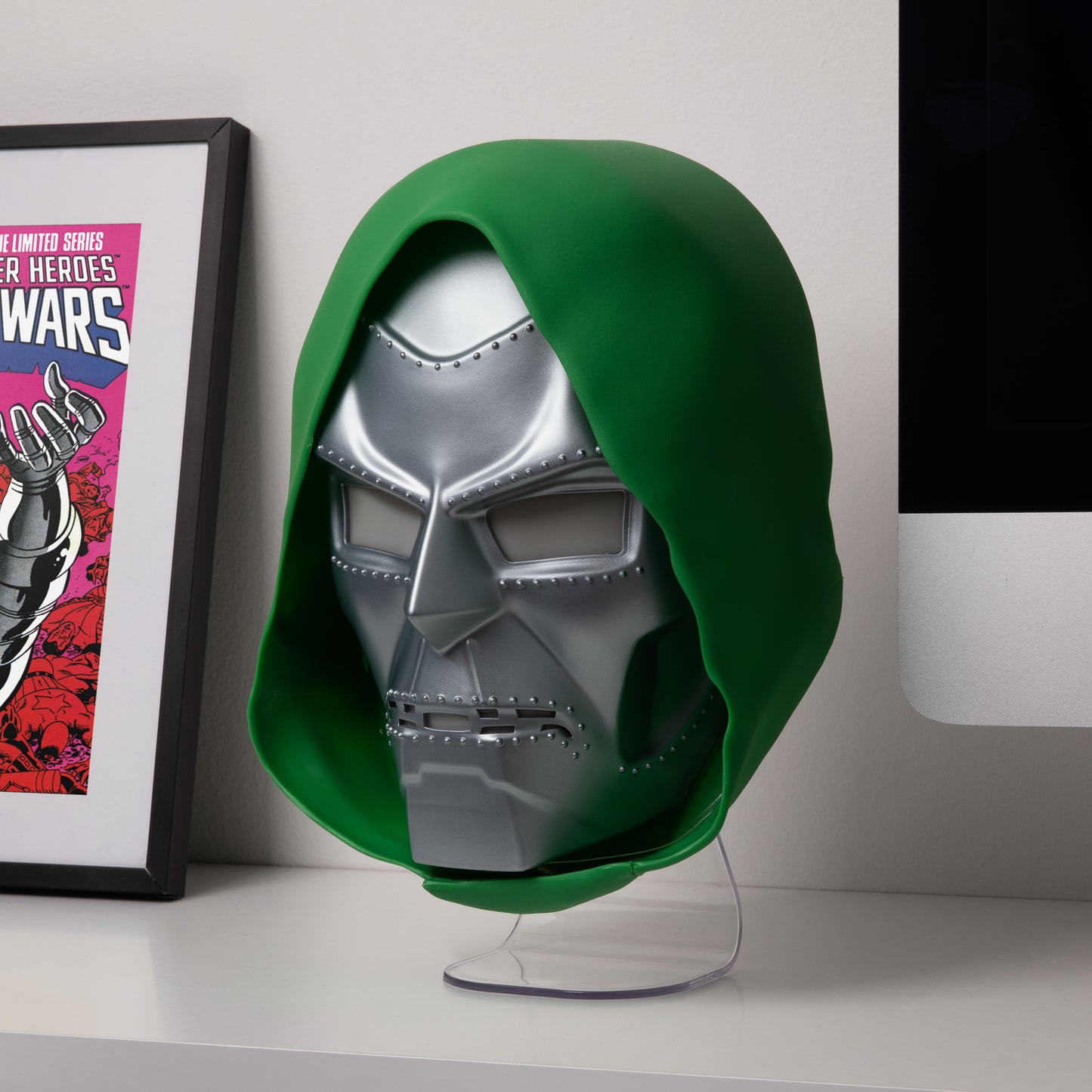 Dr Doom Mask Light-2