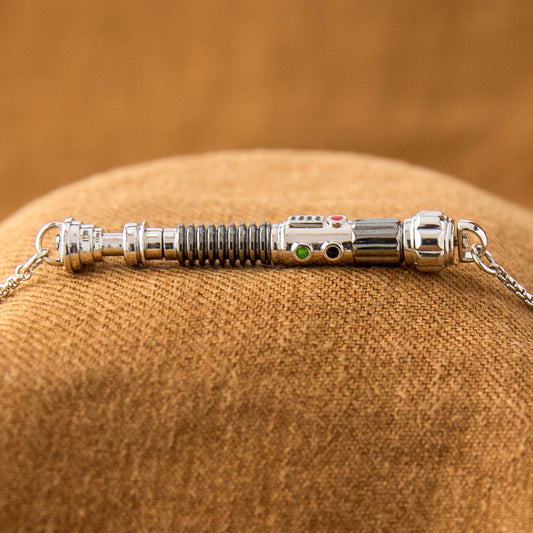 Star Wars x RockLove Duty and Resolve Lightsaber Workshop Necklace assembled on chain-4